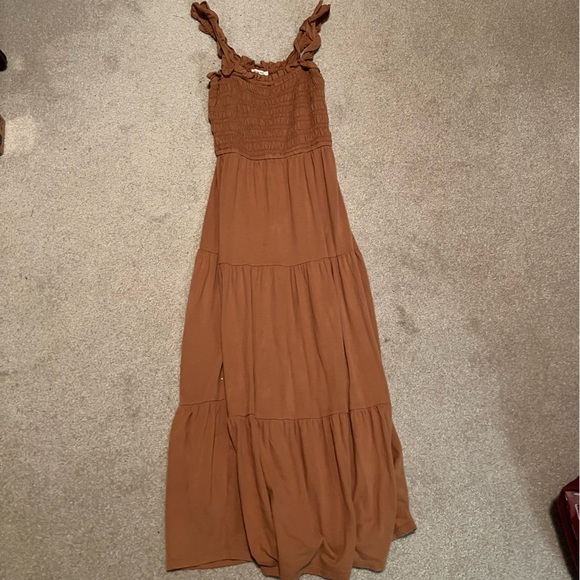 Smocked tiered summer dress - Picture 4 of 5